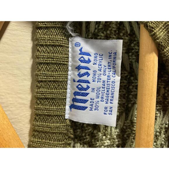 Cozy Vintage Wool Blend Sweater with Colorful Geometric Pattern Large - Picture 5 of 10